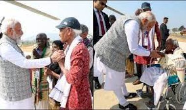 किसी के हाथ चूमे तो किसी को झुककर किया प्रणाम, ओडिशा के पद्मश्री सम्मानितों से कुछ ऐसे मिले पीएम मोदी