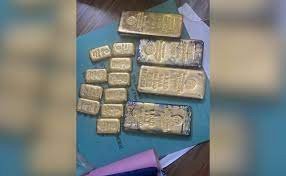 डीआरआई ने 15.21 करोड़ रुपये कीमत का 25 किलो तस्करी का सोना और 56.3 लाख की नकदी की बरामद
